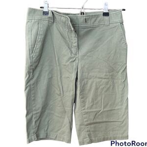 New York & Company Army Green Size 4 Shorts, Longer